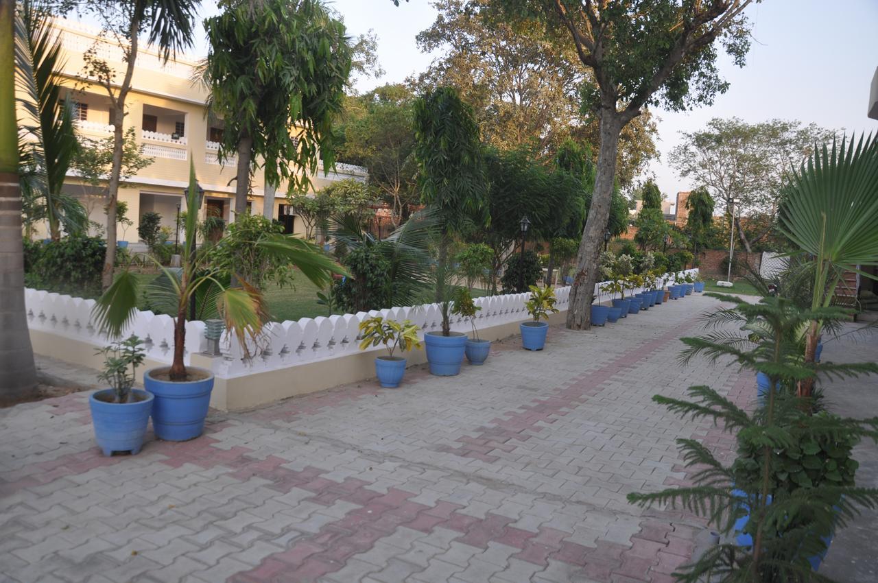 Hotel Eagle Nest Bharatpur Exterior foto