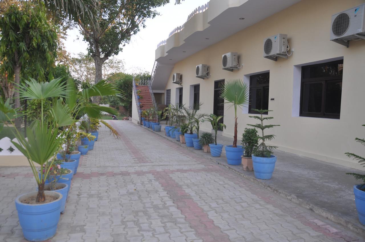 Hotel Eagle Nest Bharatpur Exterior foto